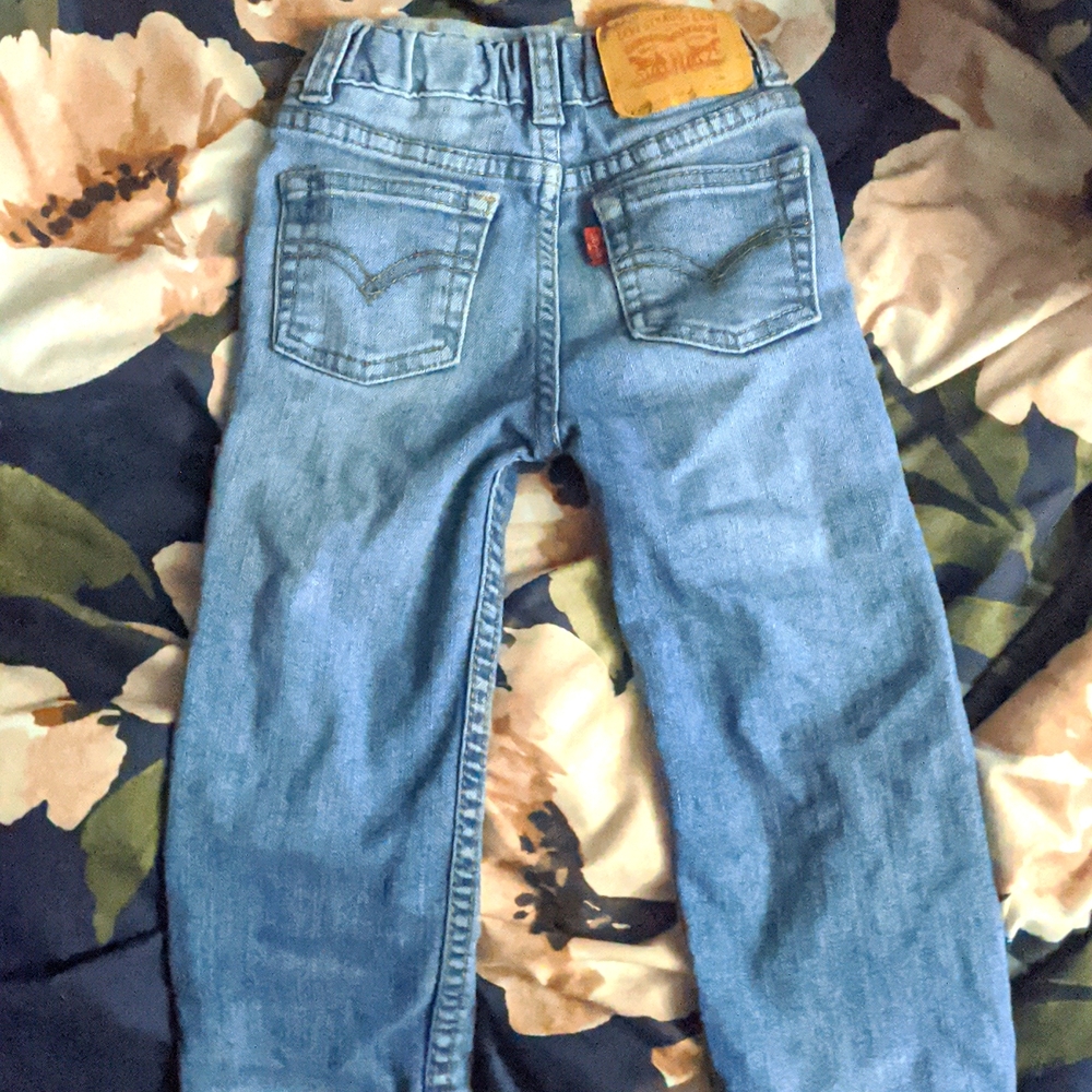 Levi's 514 straight baby jeans